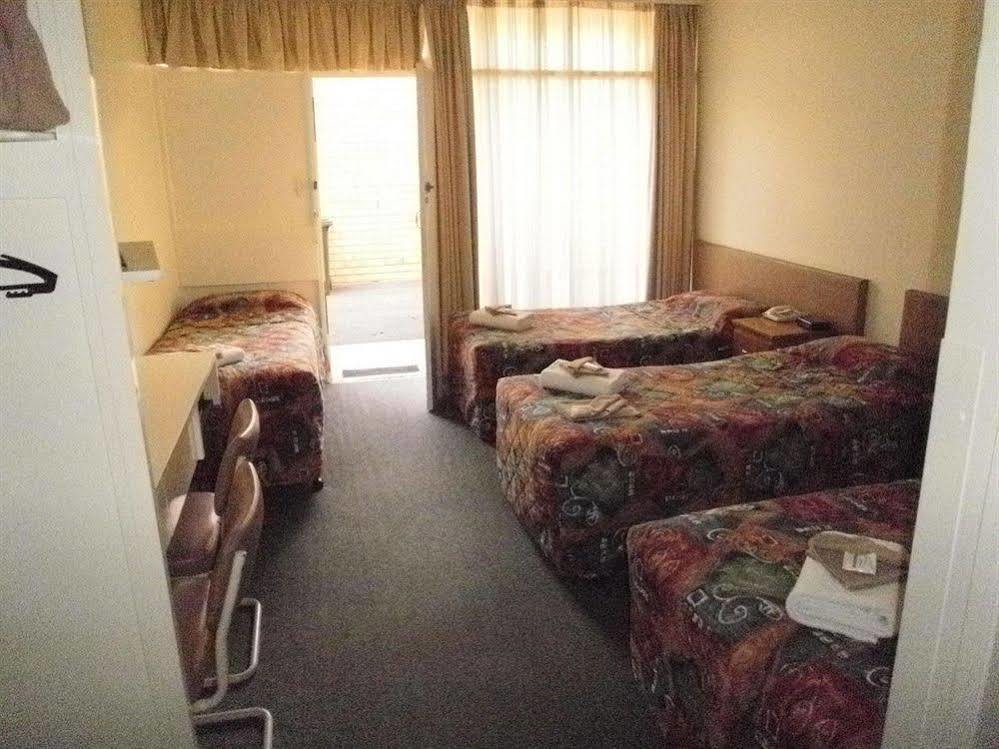 Karama Motor Inn 밀두라 외부 사진